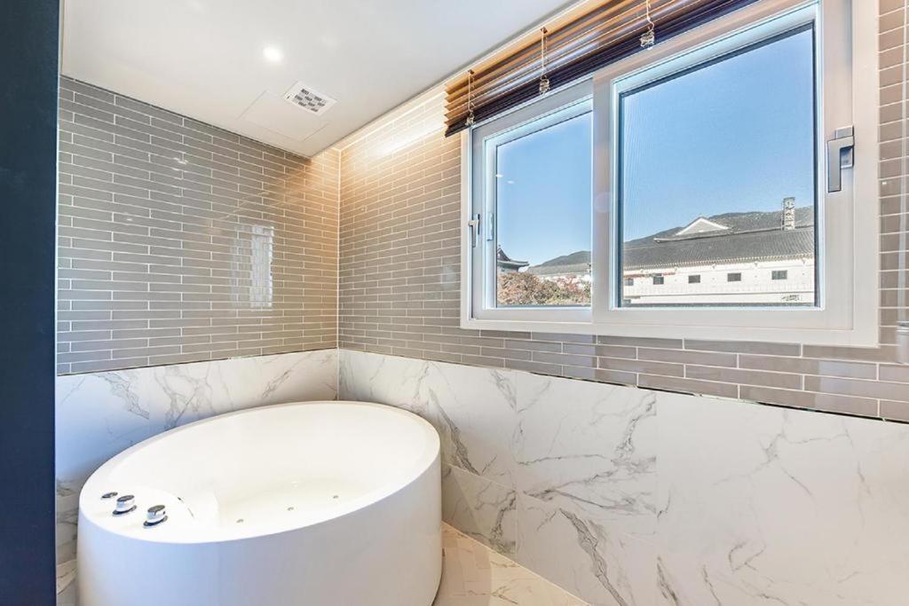 Brown Dot Hotel Gyeongju Eksteriør billede